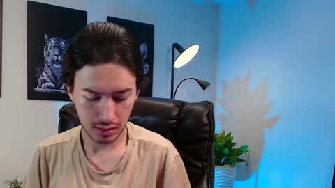 Adrian Williams online show from 02.10.25