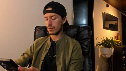 Adrian Williams online show from 04.21.26