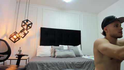 Snapshot of adrien_roche888 chatting on 02.27.25 Adrein Roche online show from 02.27.25