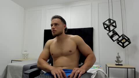 Snapshot of adrien_roche888 chatting on 03.12.25 Adrein Roche online show from 03.12.25