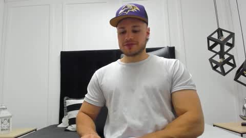 Snapshot of adrien_roche888 chatting on 09.17.25 Adrein Roche online show from 09.17.25