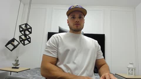 Snapshot of adrien_roche888 chatting on 09.28.25 Adrein Roche online show from 09.28.25