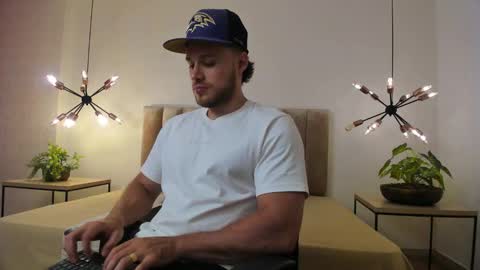 Snapshot of adrien_roche888 chatting on 10.27.25 Adrein Roche online show from 10.27.25