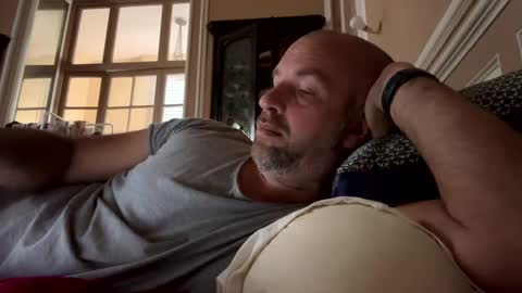 Snapshot of adrienfromparis chatting on 12.20.24 adrienfromparis online show from 12.20.24