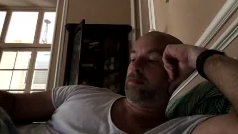 Snapshot of adrienfromparis chatting on 12.05.25 adrienfromparis online show from 12.05.25