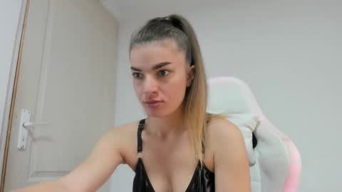 adventurina online show from 11.14.25