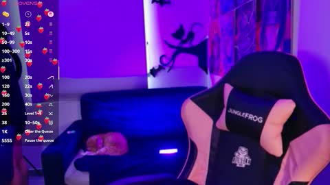 Arieyara online show from 12.17.25