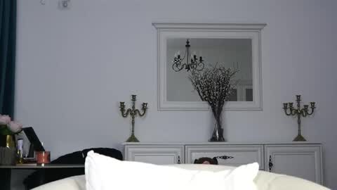 Aelia online show from 09.25.25