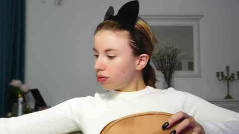 Aelia online show from 09.29.25