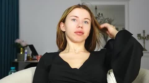 Aelia online show from 10.02.25