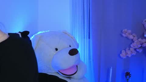 Aelia online show from 03.20.26