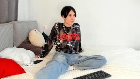 Theo online show from 04.23.26