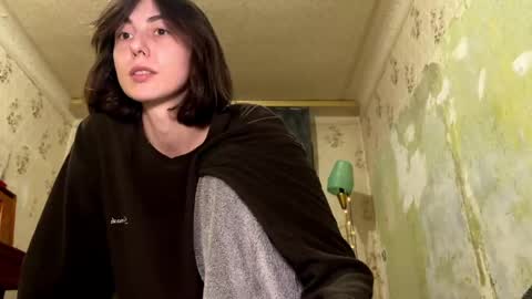 Snapshot of aevra chatting on 03.11.25 vegans taste better online show from 03.11.25