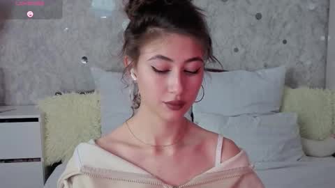 AffiinaLovsx online show from 12.14.25