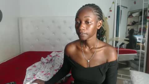 Snapshot of africanpetitequeen chatting on 01.07.25 CIARA online show from 01.07.25