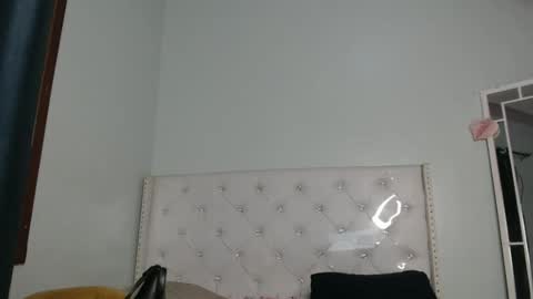 Snapshot of africanpetitequeen chatting on 10.18.25 CIARA online show from 10.18.25