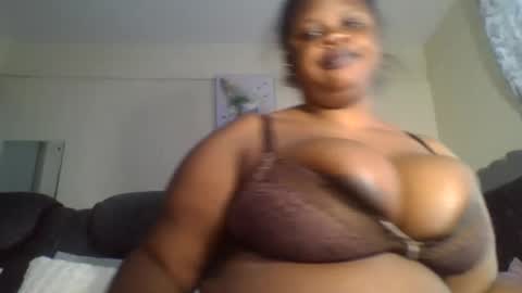 Snapshot of africanpopi chatting on 06.14.26 africanpopi online show from 06.14.26