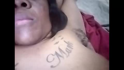 Snapshot of afrikanbonnienclyde chatting on 10.01.25 Nikky Love online show from 10.01.25