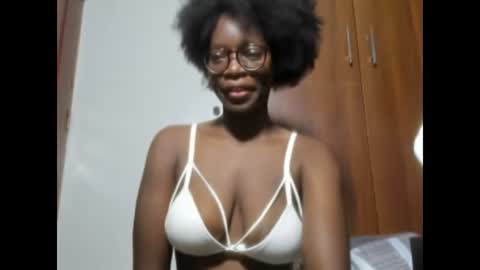 Leah online show from 12.02.24