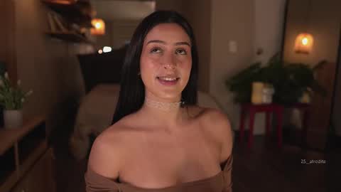 Snapshot of afrodita__25 chatting on 09.16.25 Emma online show from 09.16.25