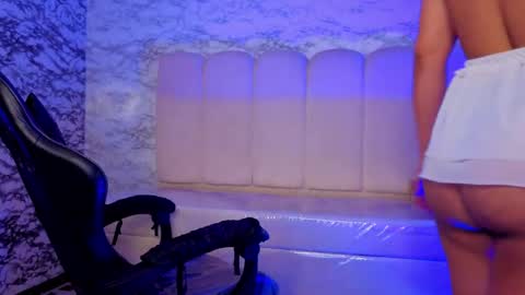 afrodita_wild_v online show from 04.10.26