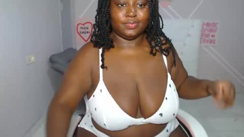 Snapshot of afroditaebano chatting on 07.11.26 afroditaebano online show from 07.11.26