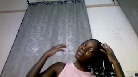 pink  and josphen online show from 02.03.25