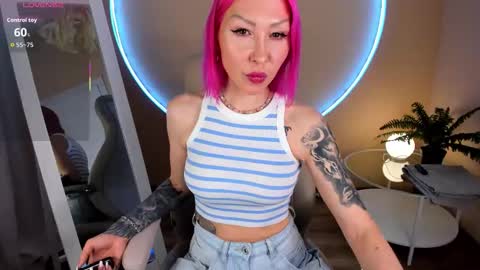 Snapshot of agata__poison chatting on 02.26.26 Agata online show from 02.26.26