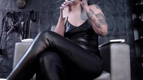 Snapshot of agata_darkness chatting on 02.14.25 Miss Agata online show from 02.14.25