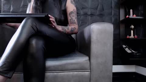 Snapshot of agata_darkness chatting on 10.04.25 Miss Agata online show from 10.04.25