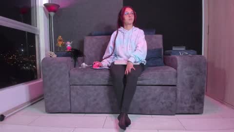 Agata Collinss online show from 02.22.25