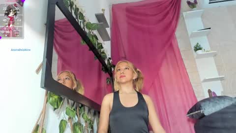 Agatadelphine online show from 03.01.25