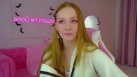 AgataFoxley online show from 10.20.25