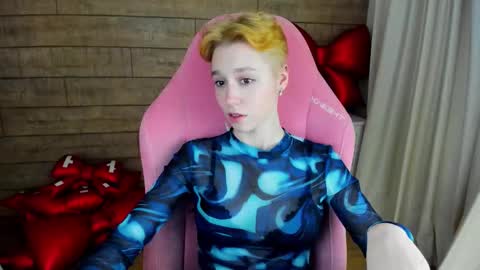 Snapshot of agatagate chatting on 02.15.26 AgataGate online show from 02.15.26