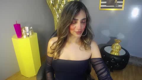 Snapshot of agatha_brooks_t chatting on 12.03.25 AGATHA online show from 12.03.25