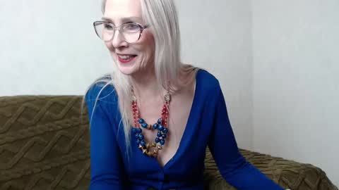 Snapshot of agatha_moore_ chatting on 01.16.25 Agatha online show from 01.16.25