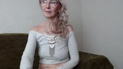 Snapshot of agatha_moore_ chatting on 02.24.25 Agatha online show from 02.24.25