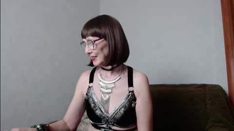 Snapshot of agatha_moore_ chatting on 11.26.25 Agatha online show from 11.26.25