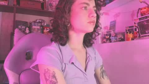 Snapshot of agathaa_ks_ chatting on 12.23.24 Camila 2 online show from 12.23.24