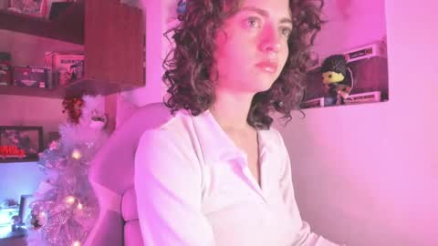 Snapshot of agathaa_ks_ chatting on 12.27.24 Camila 2 online show from 12.27.24