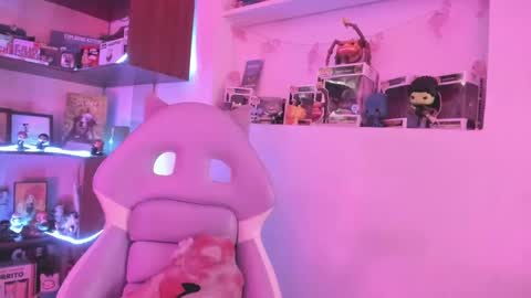 Snapshot of agathaa_ks_ chatting on 01.22.25 Camila 2 online show from 01.22.25