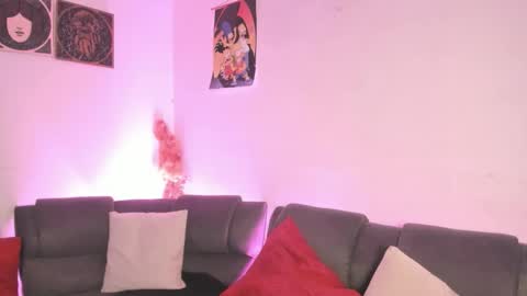 Snapshot of agathaa_ks_ chatting on 11.26.25 Camila 2 online show from 11.26.25