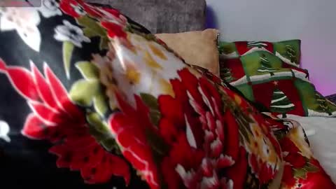 Snapshot of agathabel chatting on 12.14.25 agatha bel online show from 12.14.25