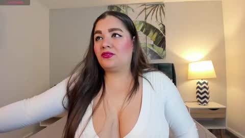 Agatha Bloom online show from 03.07.26