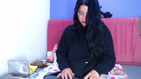 agathacorlincm101 online show from 02.19.25