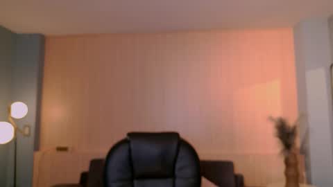 Agatha online show from 12.15.25