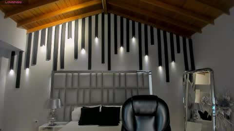 Agatha online show from 03.30.26