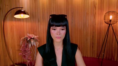 Agatha online show from 05.13.26
