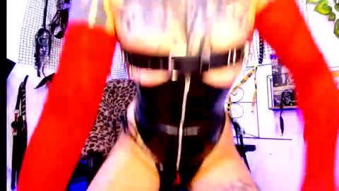 Snapshot of agathamoonn chatting on 02.11.26 Agatha Fox online show from 02.11.26