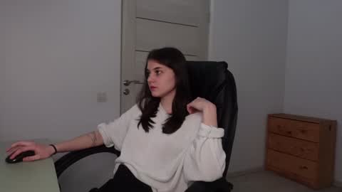 Agelina Lilly Laura online show from 01.25.25